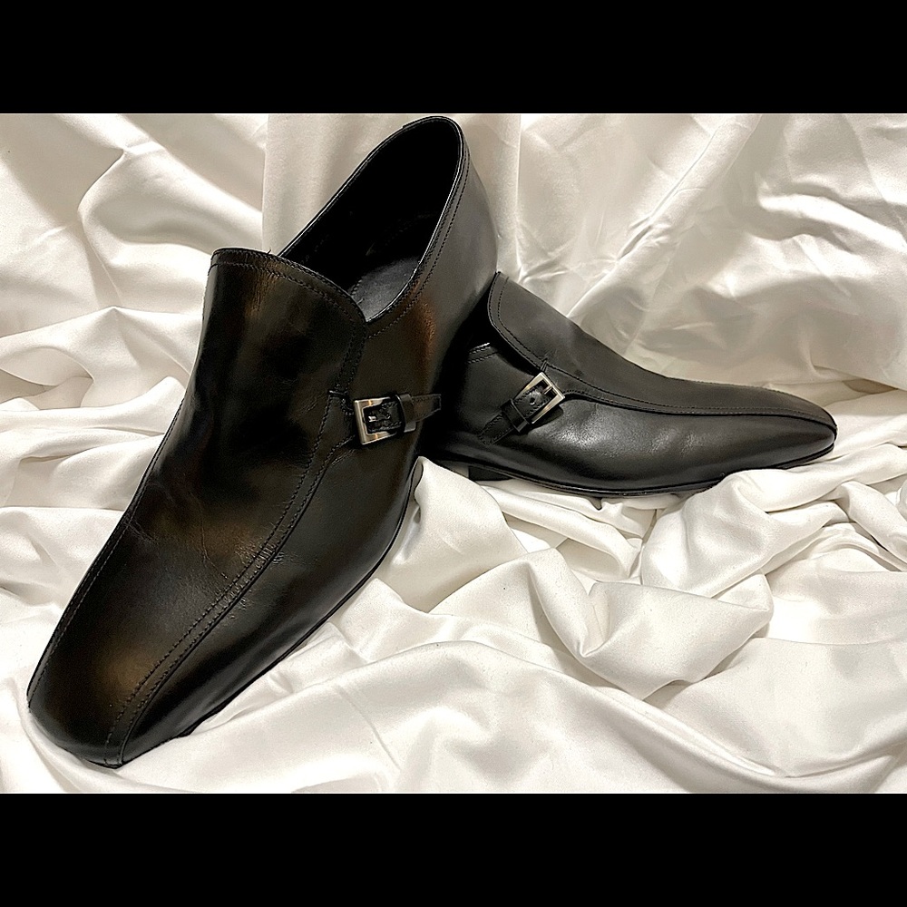 Prada “Brand New” Mens Dress Shoe. Size 8. Original Retail $850.00